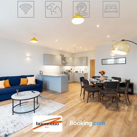 Two Bedroom Apartment At Buonomo Stays Short Lets & Serviced Accommodation Close To Wimbledon Tennis Courts London Exteriör bild