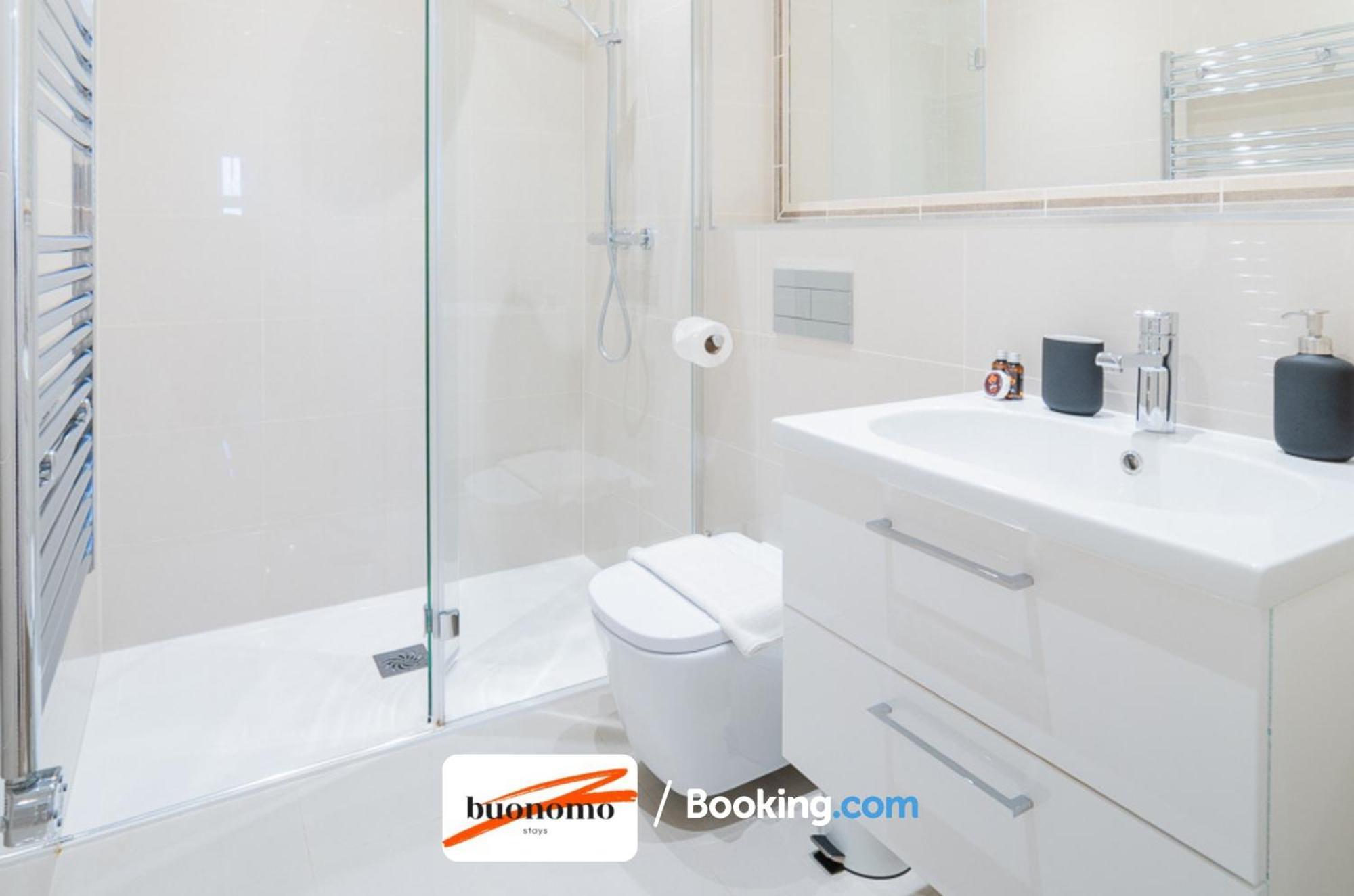 Two Bedroom Apartment At Buonomo Stays Short Lets & Serviced Accommodation Close To Wimbledon Tennis Courts London Exteriör bild