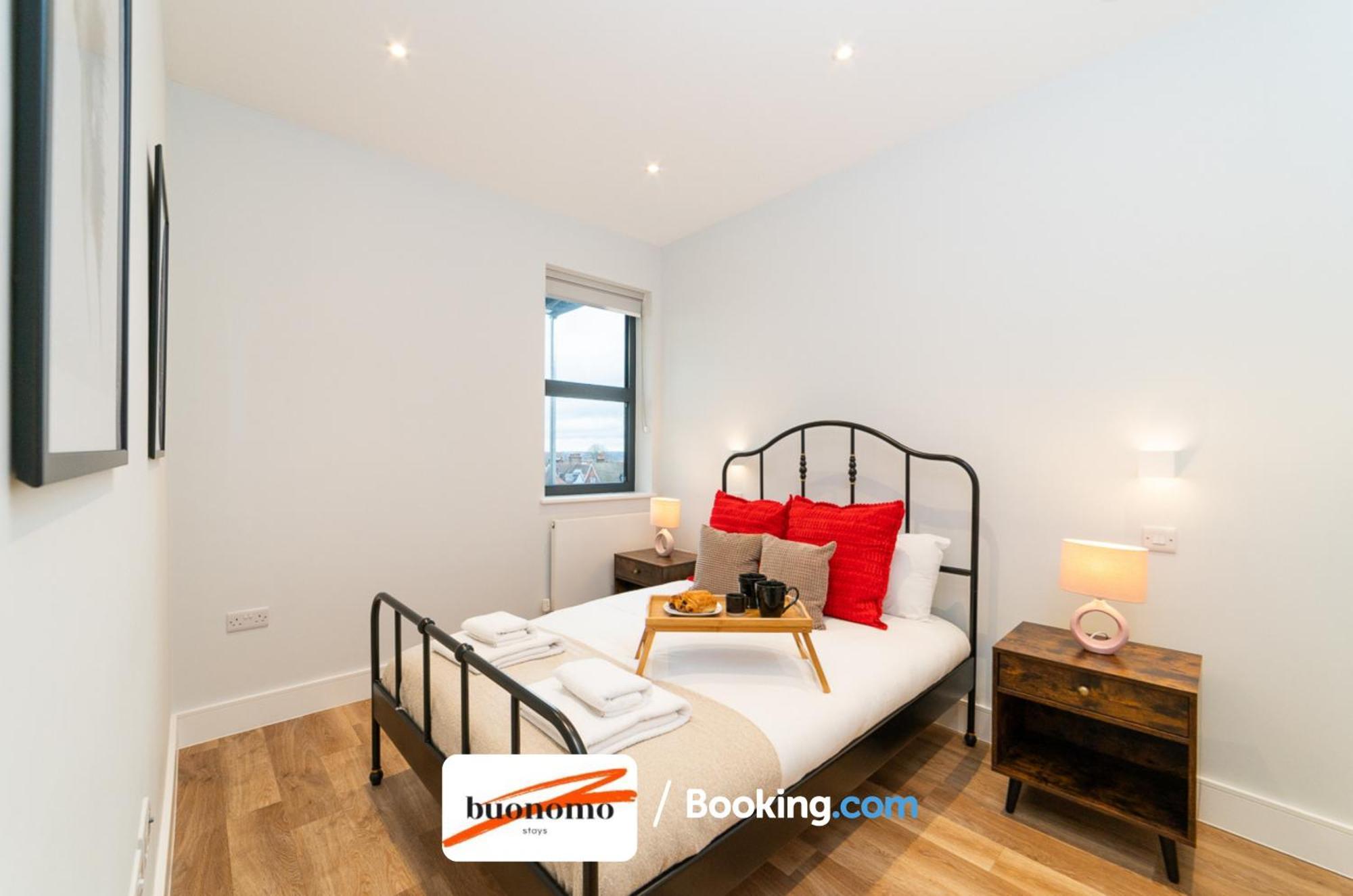 Two Bedroom Apartment At Buonomo Stays Short Lets & Serviced Accommodation Close To Wimbledon Tennis Courts London Exteriör bild