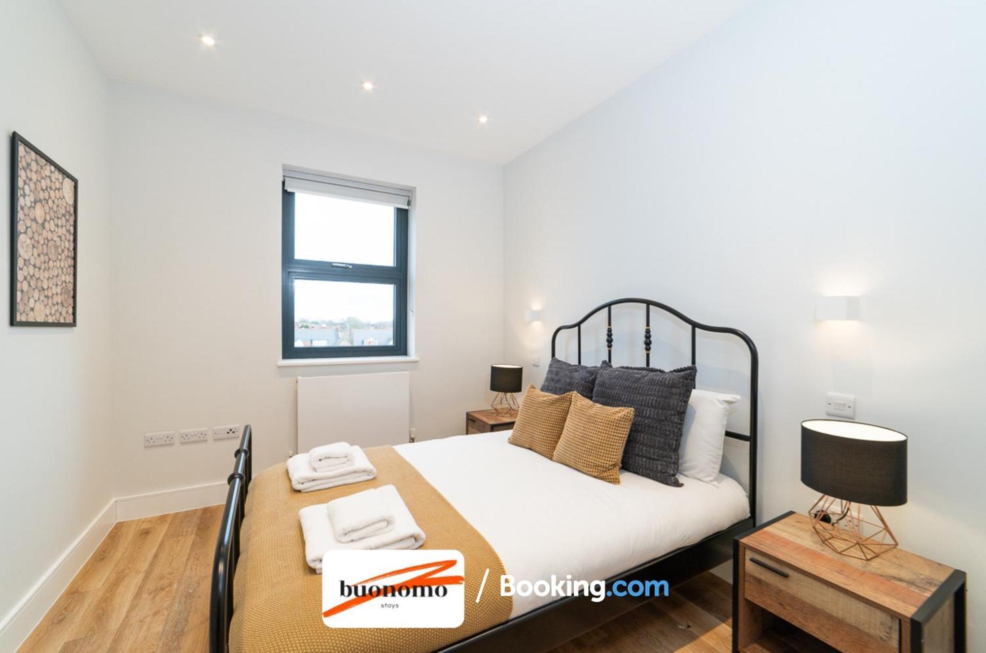 Two Bedroom Apartment At Buonomo Stays Short Lets & Serviced Accommodation Close To Wimbledon Tennis Courts London Exteriör bild